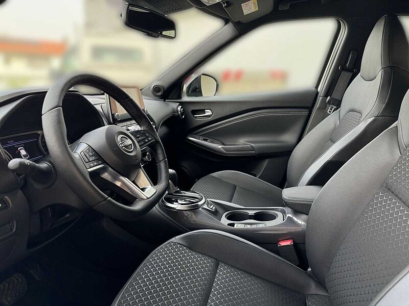 Nissan Juke 1.6 Hybrid N-Connecta LED CarPlay Kamera 17'