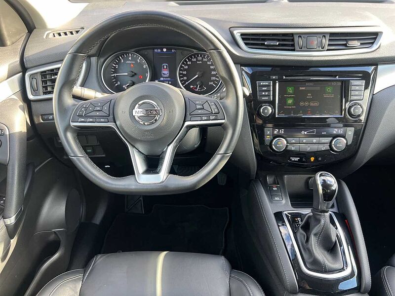 Nissan Qashqai 1.3 DIG-T Akari PDC Navi 360° SHZ PANO