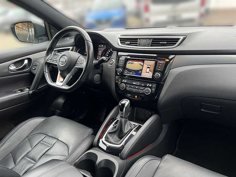 Nissan Qashqai 1.7 dCi Tekna + 4x4 Kamera Navi Pano LED