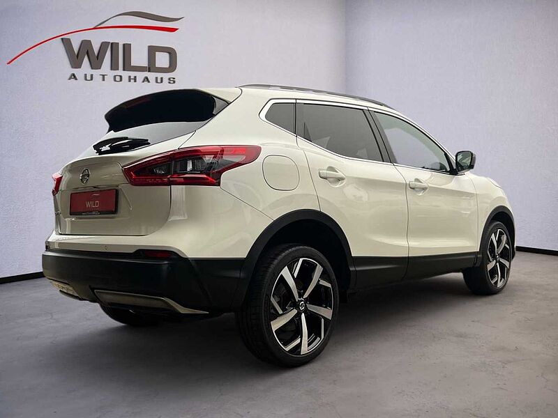 Nissan Qashqai 1.7 dCi Tekna + 4x4 Kamera Navi Pano LED