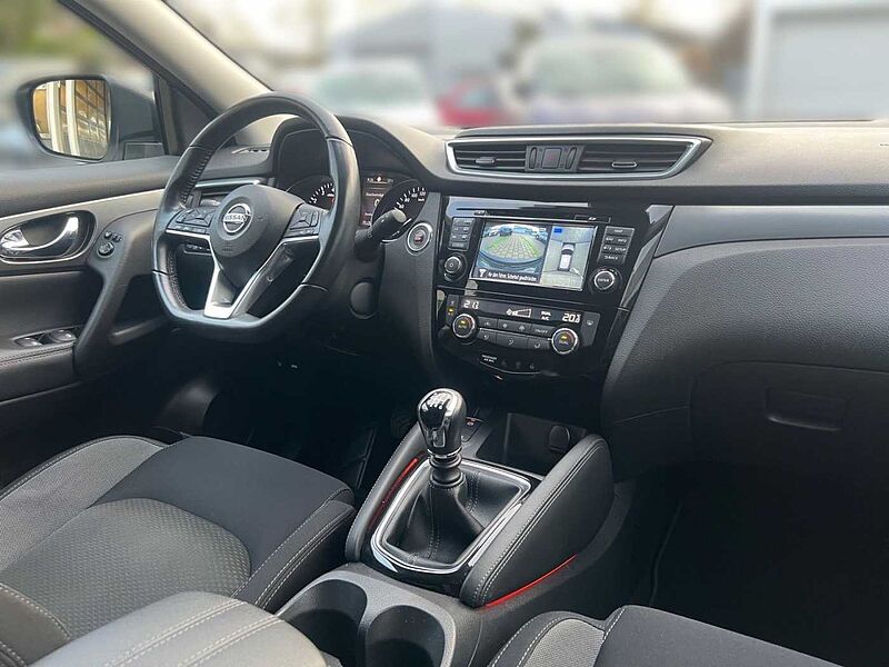 Nissan Qashqai 1.3 DIG-T N-Connecta LED AHK Pano 360°