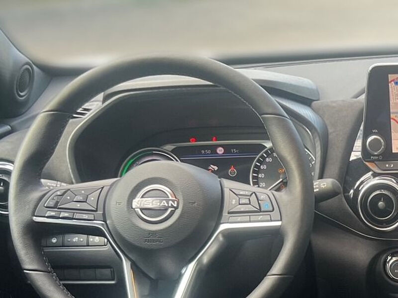 Nissan Juke 1.6  Hybrid N-Design Winter Alcantara Navi